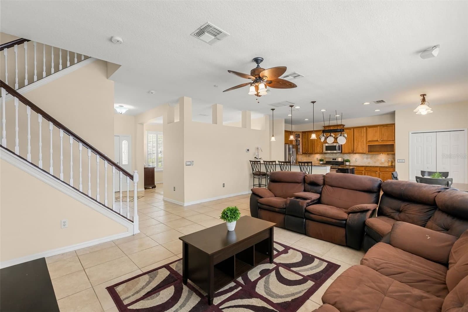 Photo 4 of 1573 ANNA CATHERINE