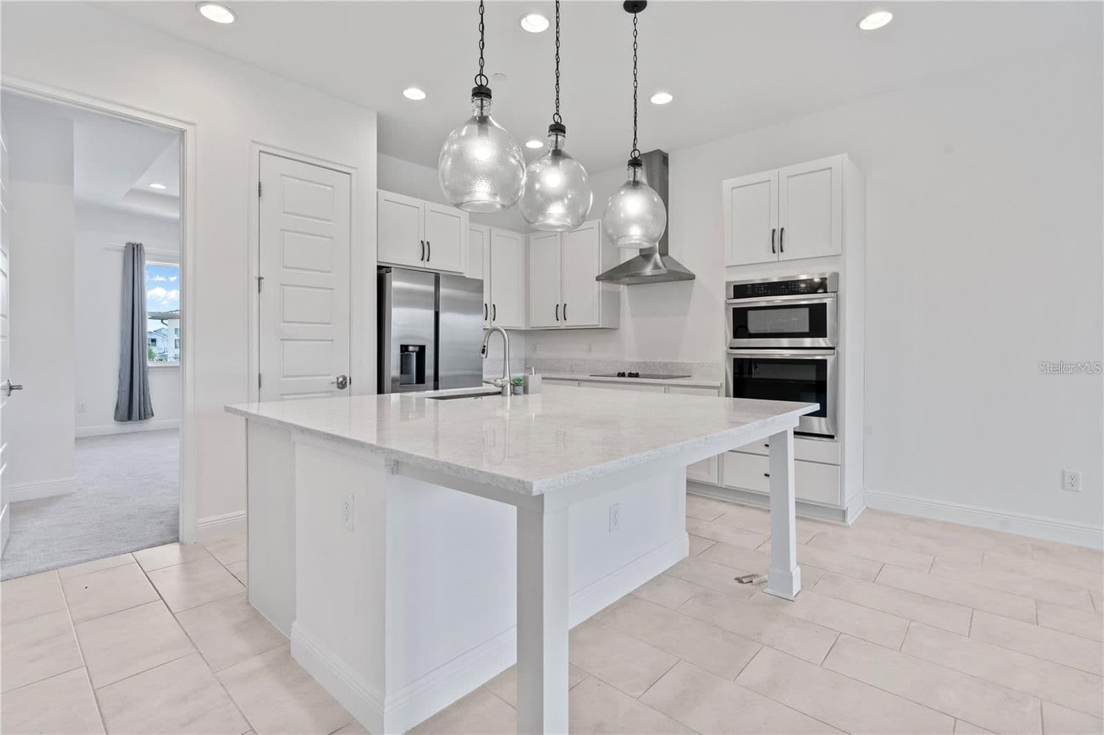 Photo 5 of 9832 BUCKLOW HILL