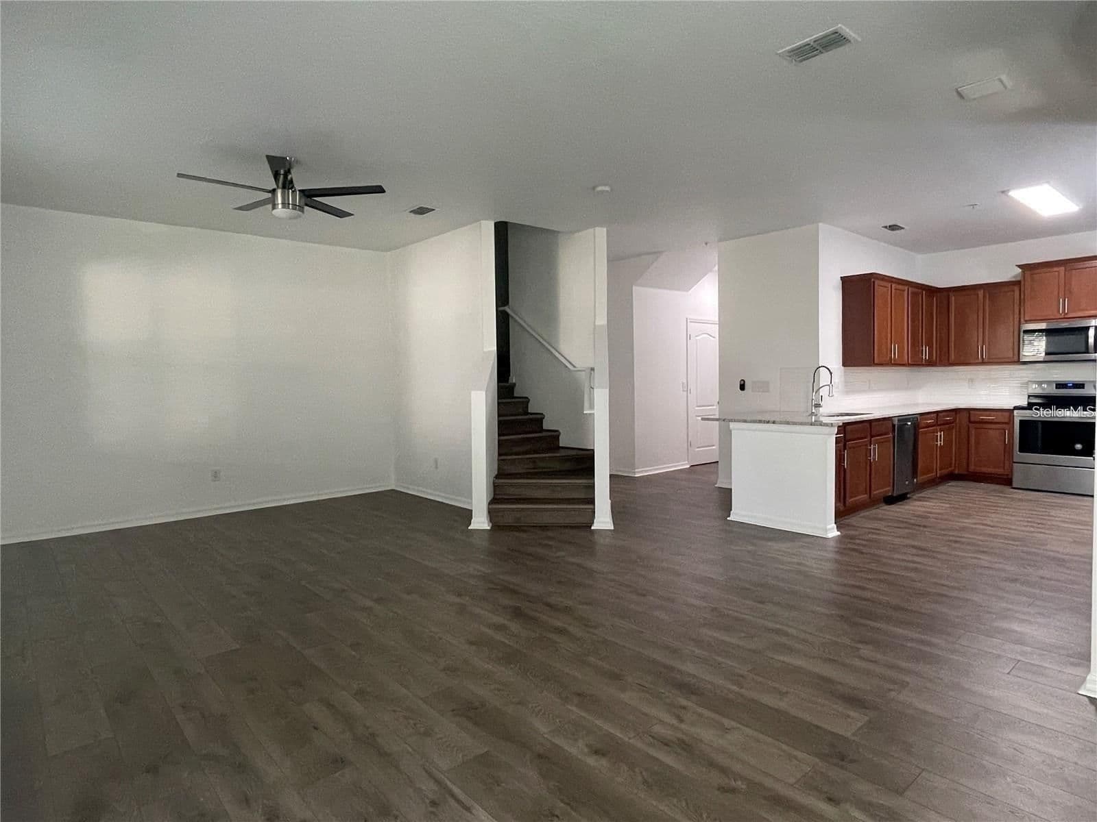 3408 SENECA CLUB
