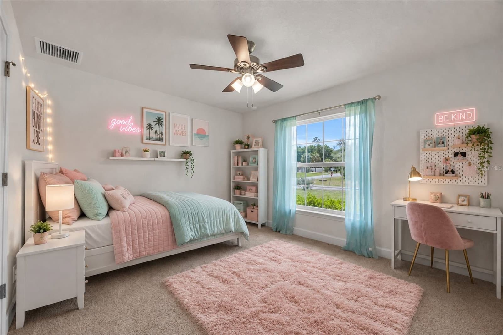 Photo 5 of 15947 SW 26TH