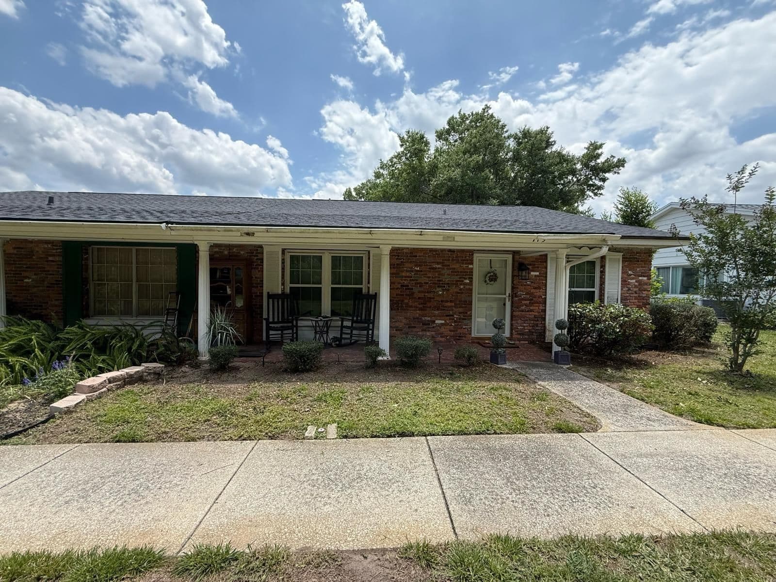 719 AVENUE Q
