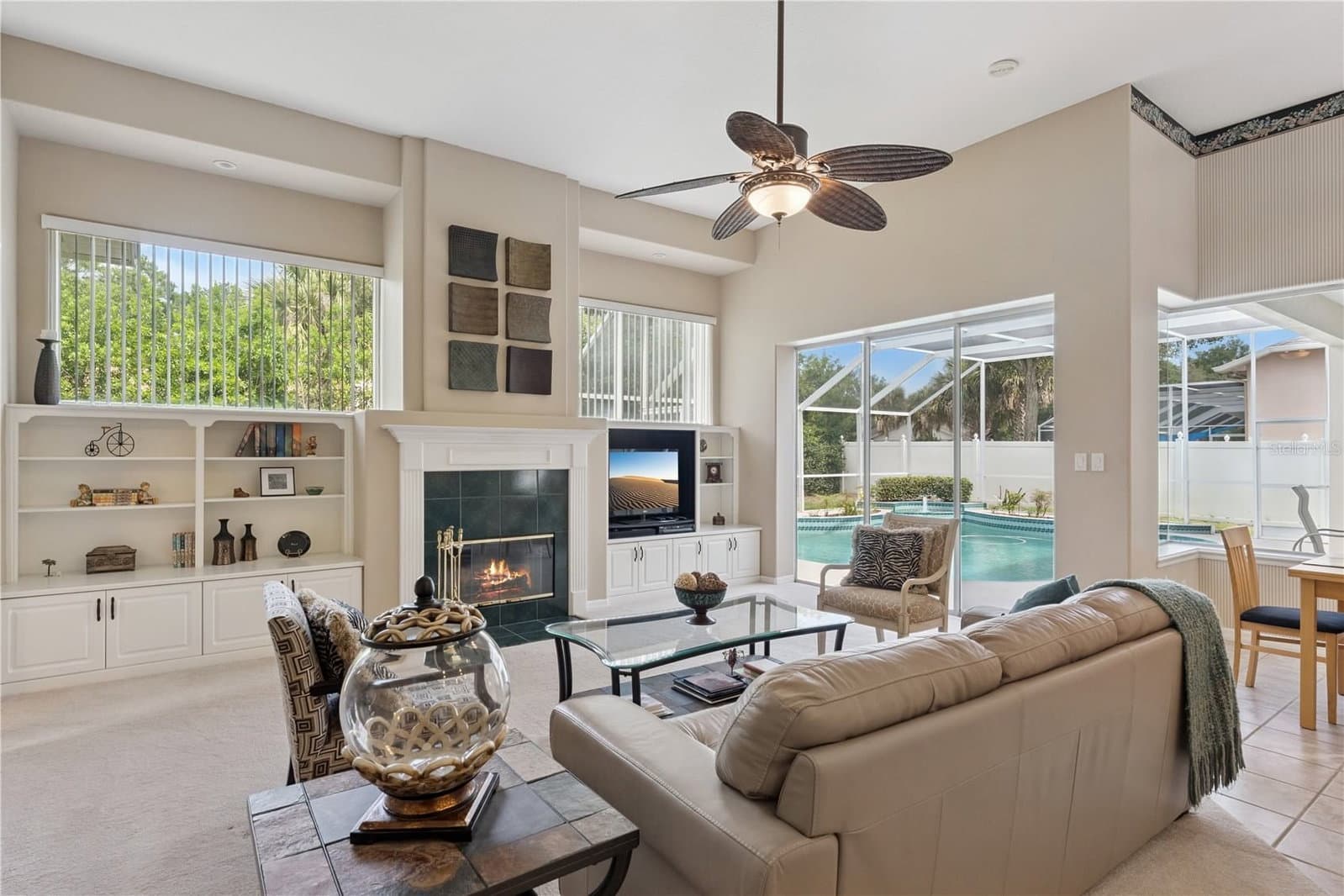 3823 WINDING LAKE