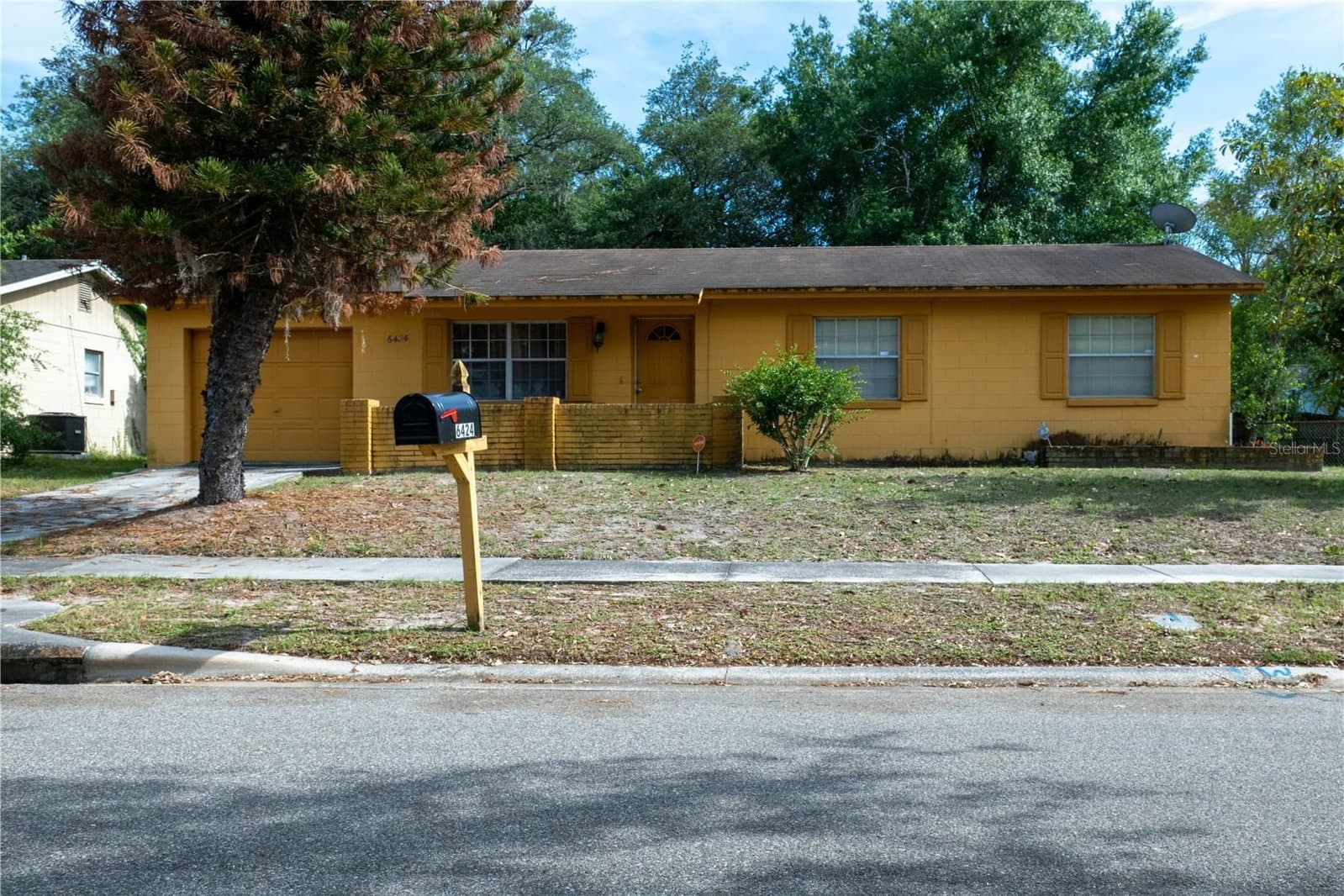 6424 SWALLOW HILL