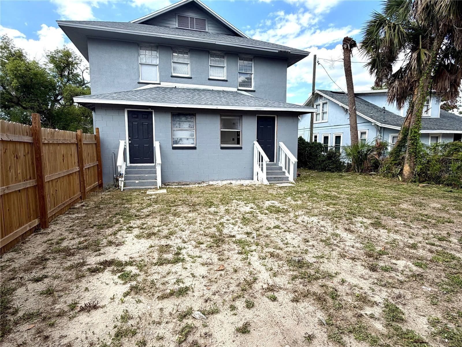 Photo 5 of 204 AVENUE D