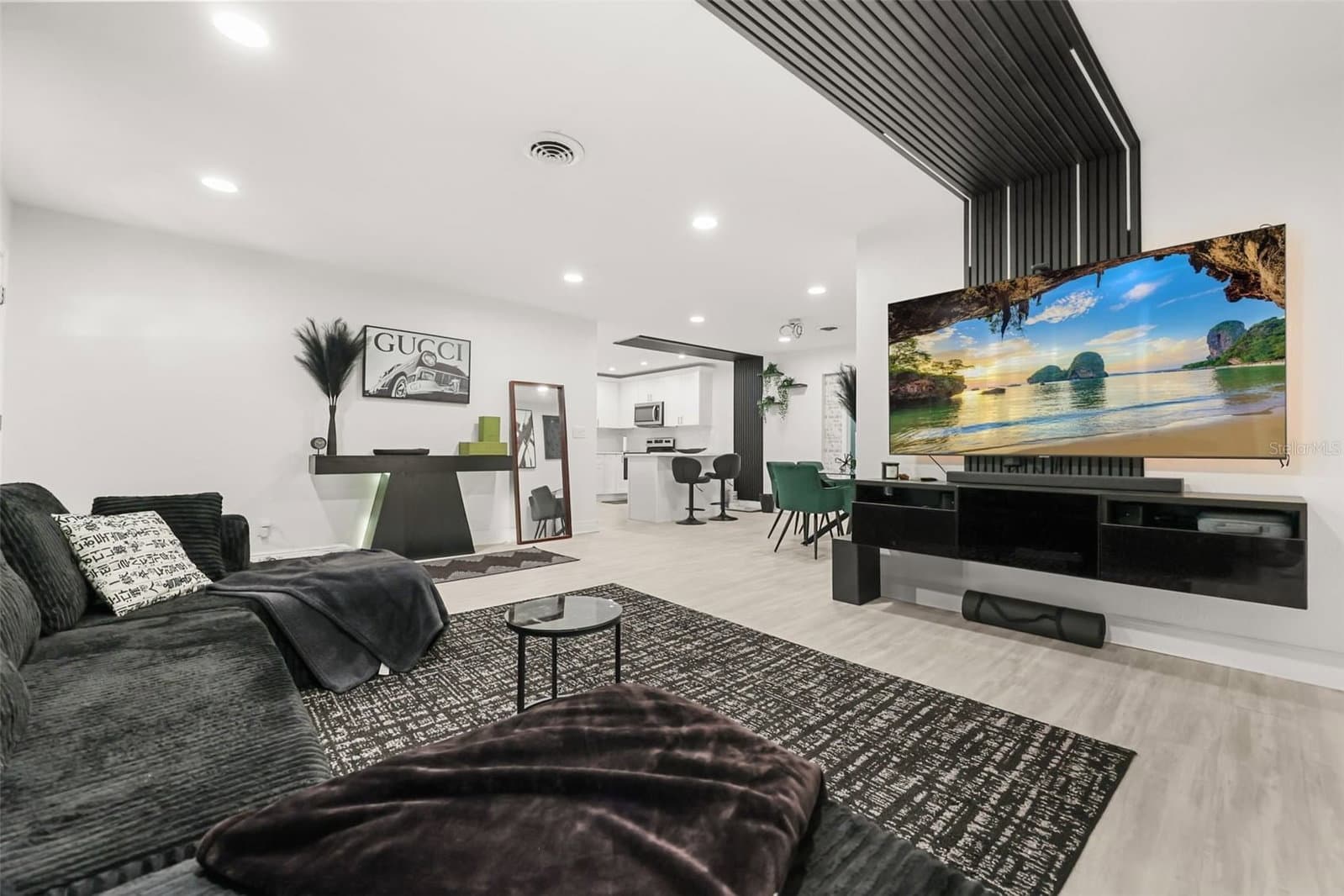 2909 HARGILL