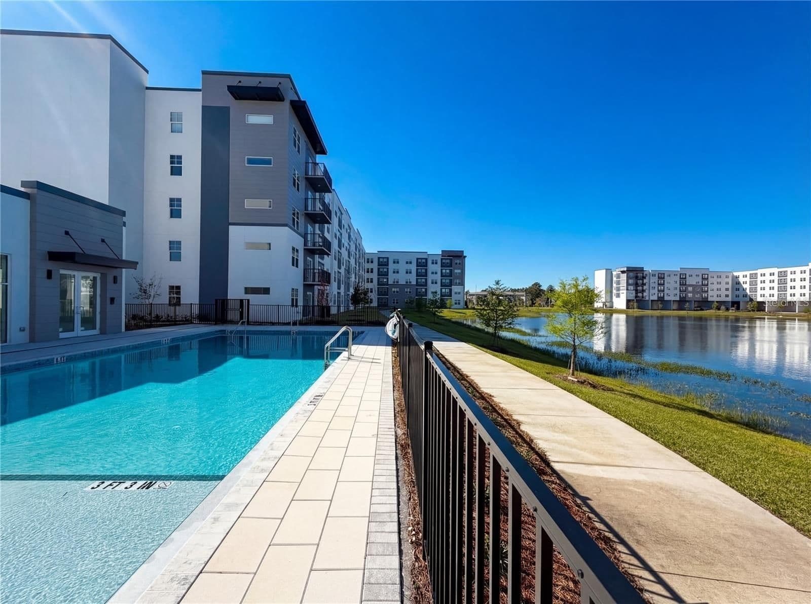 Photo 4 of 5579 MILLENIA