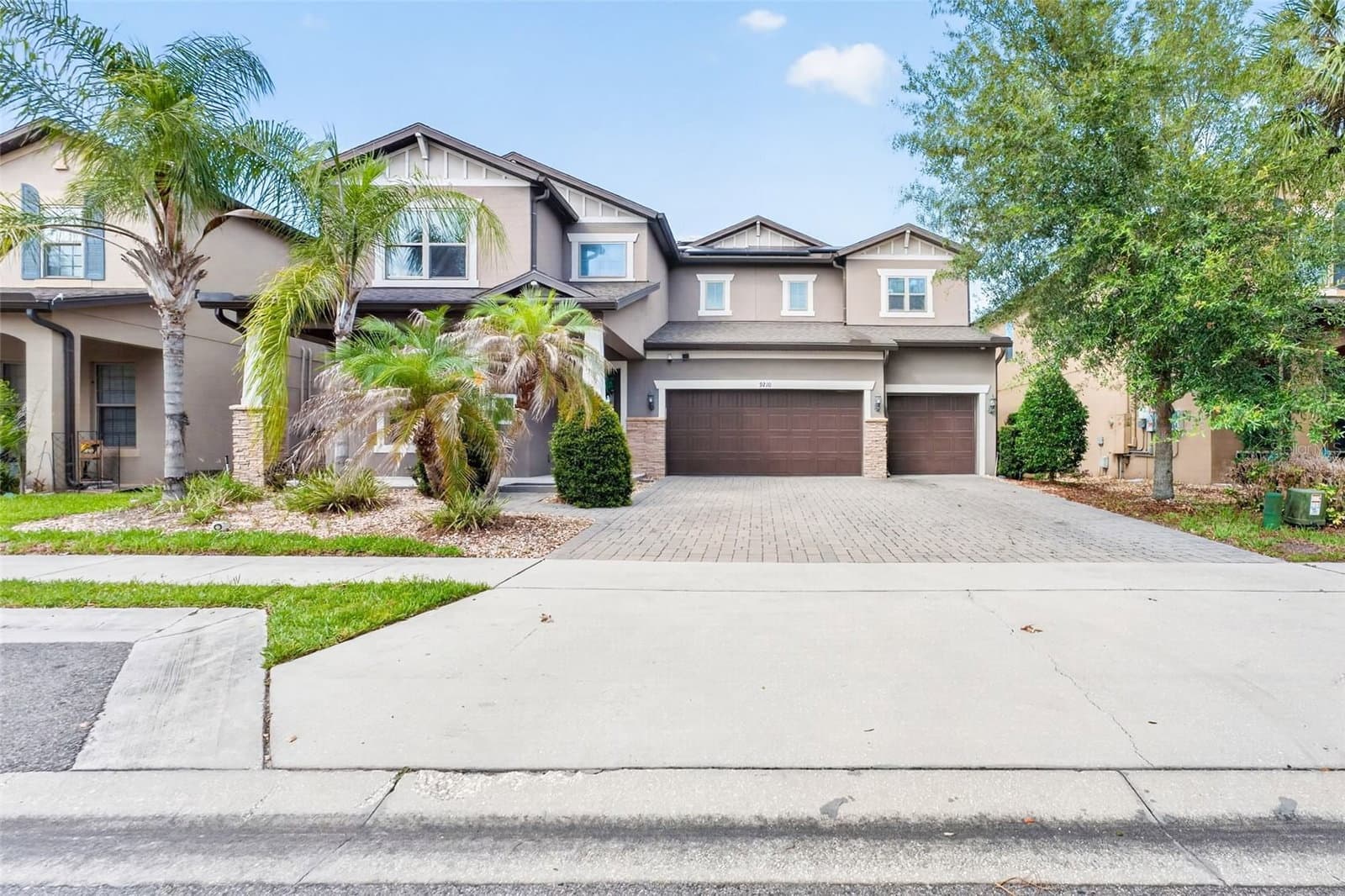 9210 ROYAL ESTATES