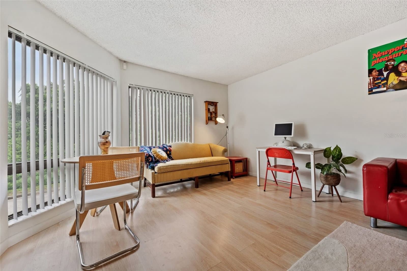 Photo 5 of 4312 LAKEWAY