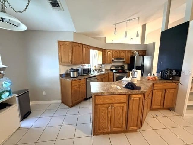 Photo 4 of 1677 SACKETT