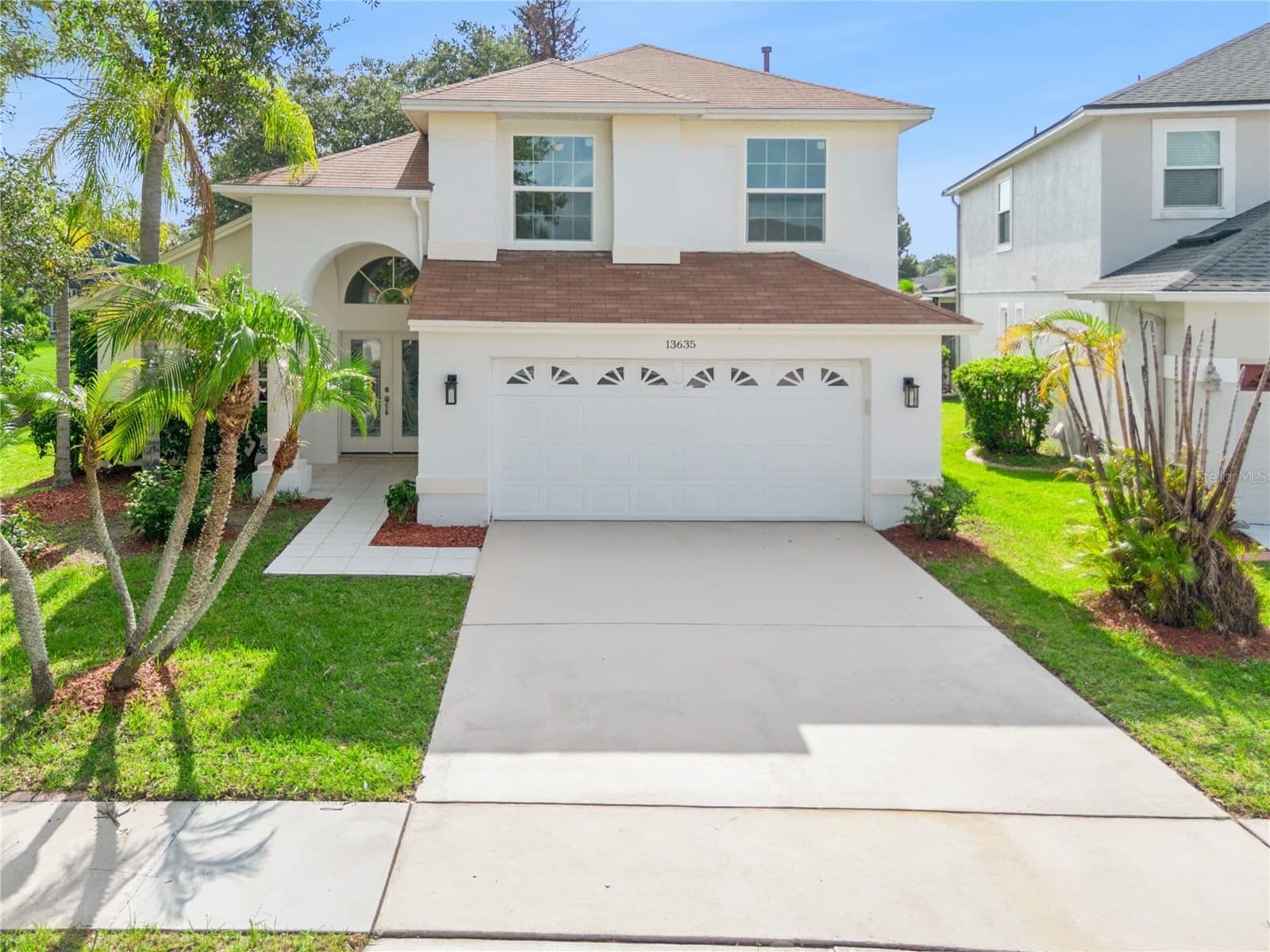 13635 WATERHOUSE