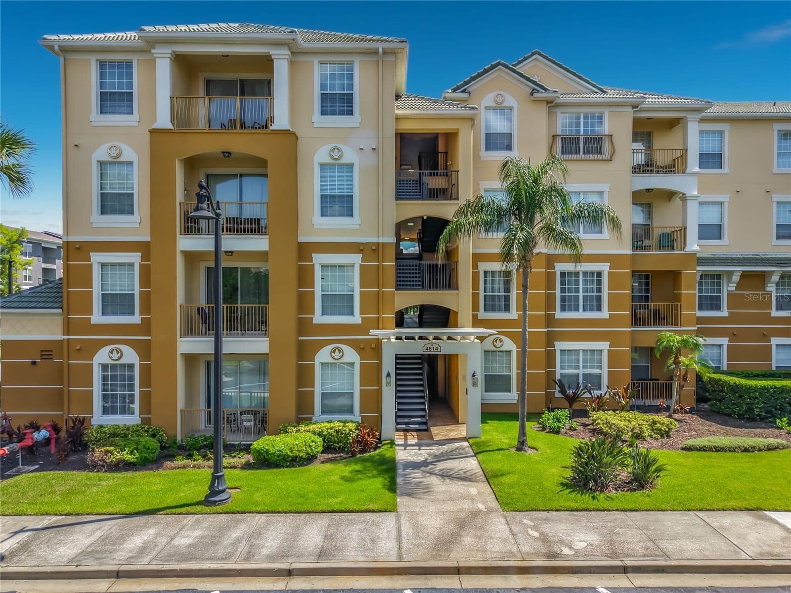 4814 CAYVIEW