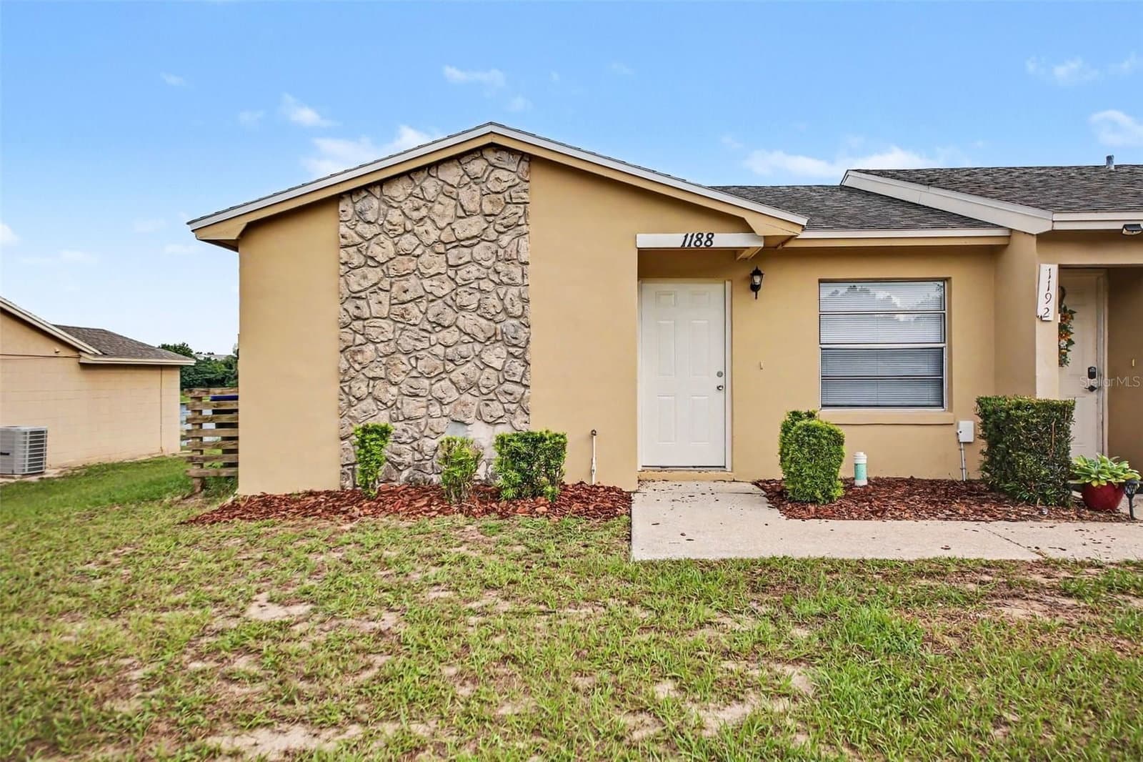 1188 WOODMAN