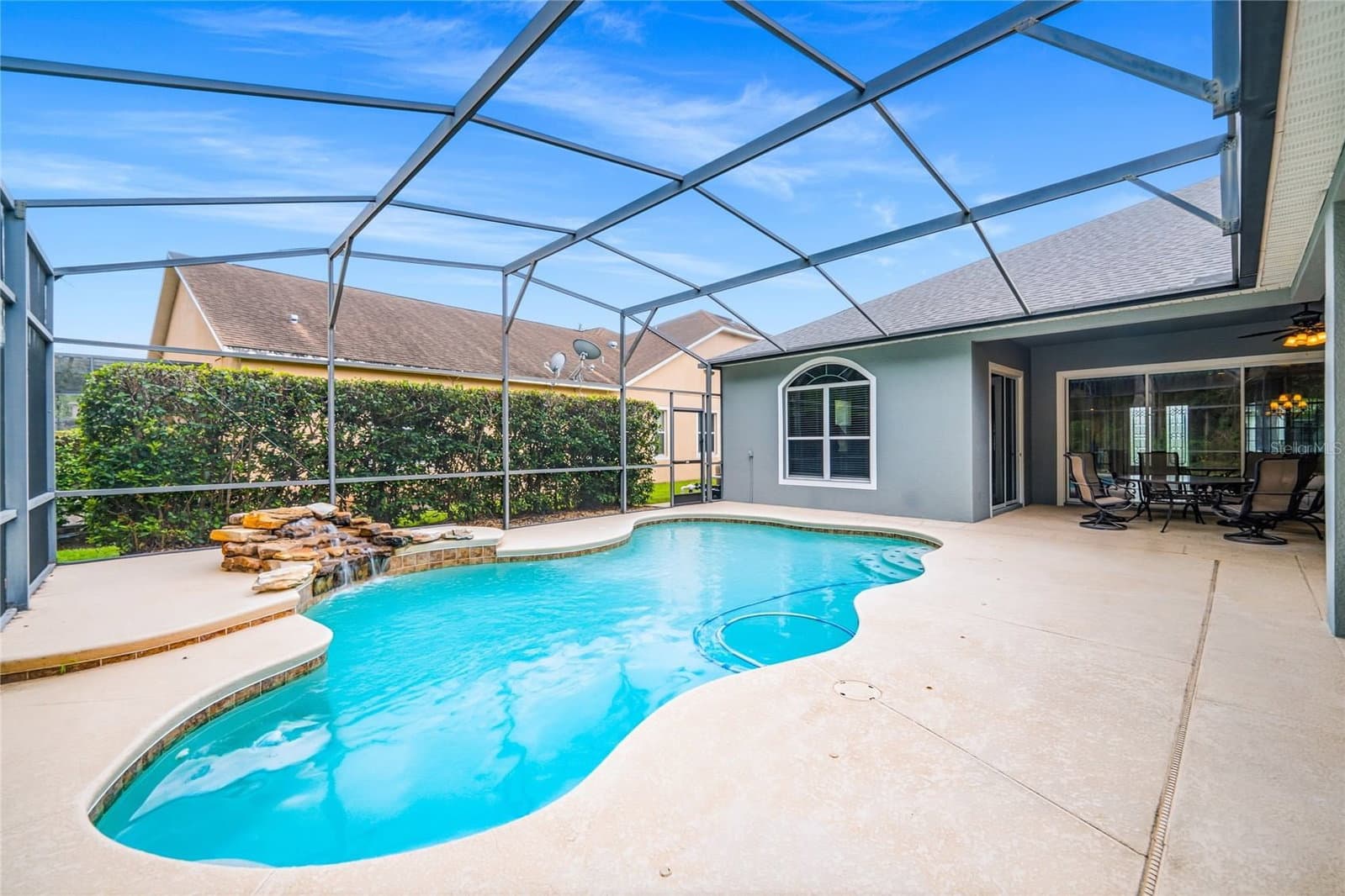 5977 LAKE MELROSE