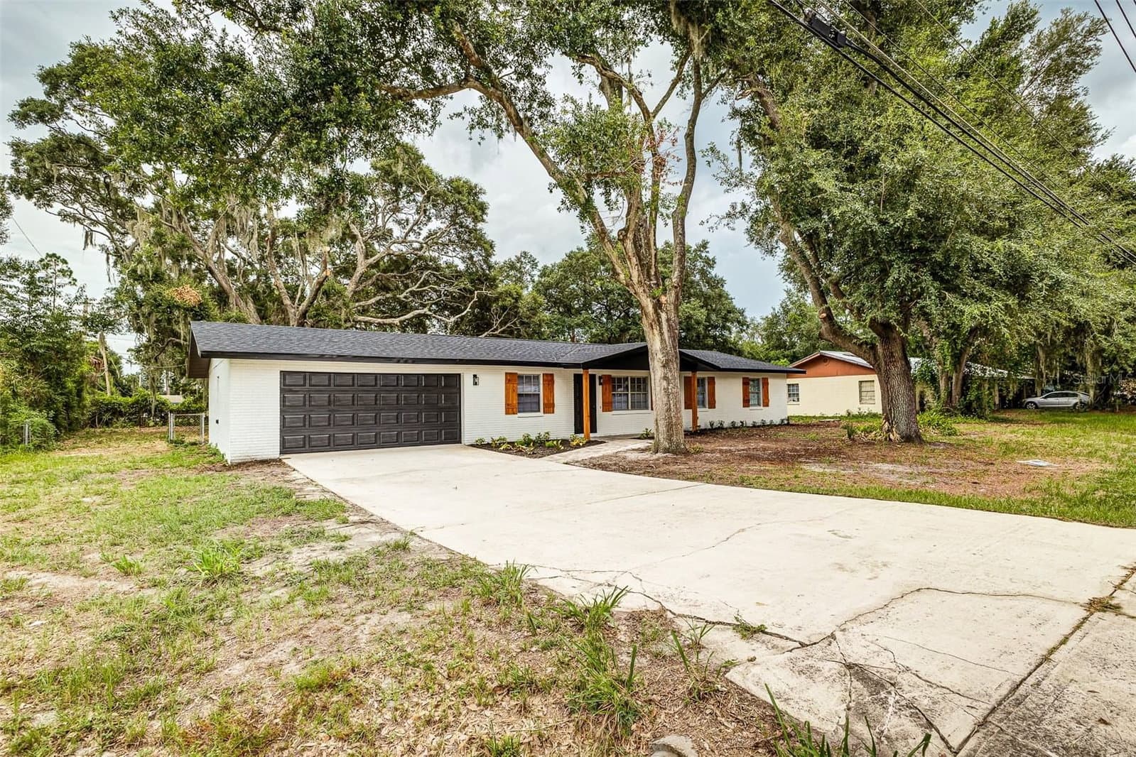 5421 LAKE LUTHER
