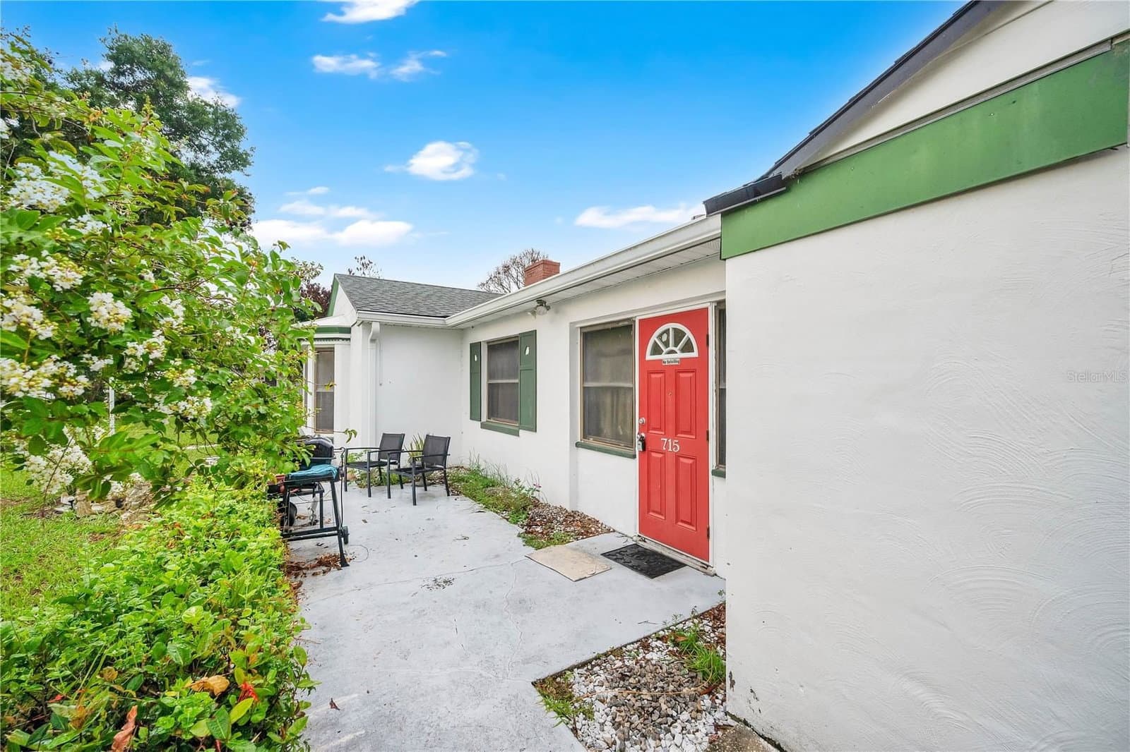 Photo 4 of 715 AVENUE B