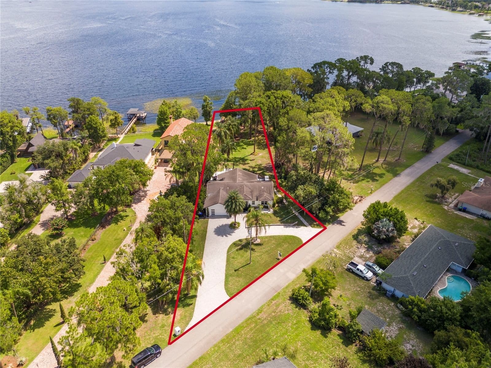 10129 LONE TREE