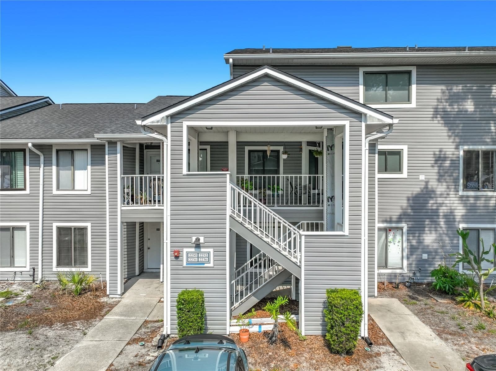 2234 STONINGTON