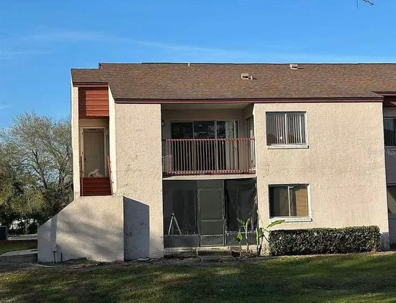 2562 LAKEWAY BRANCH DRIVE