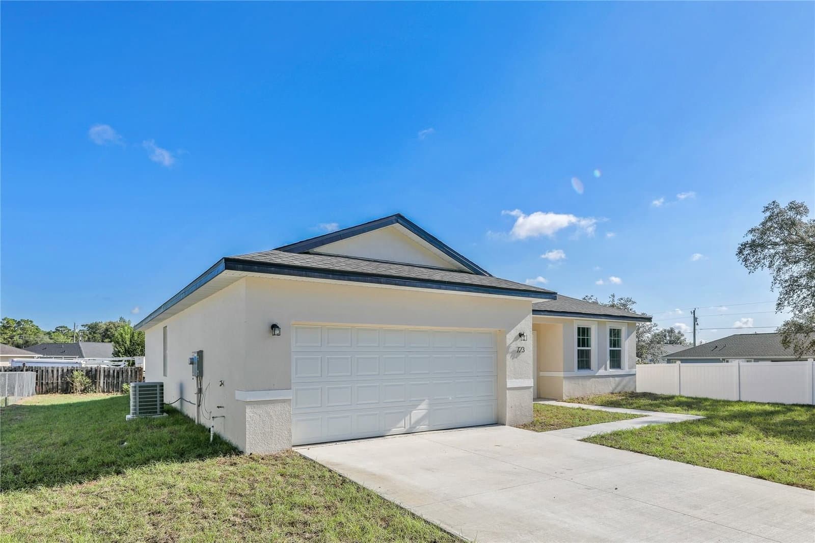 Photo 4 of 2681 161ST