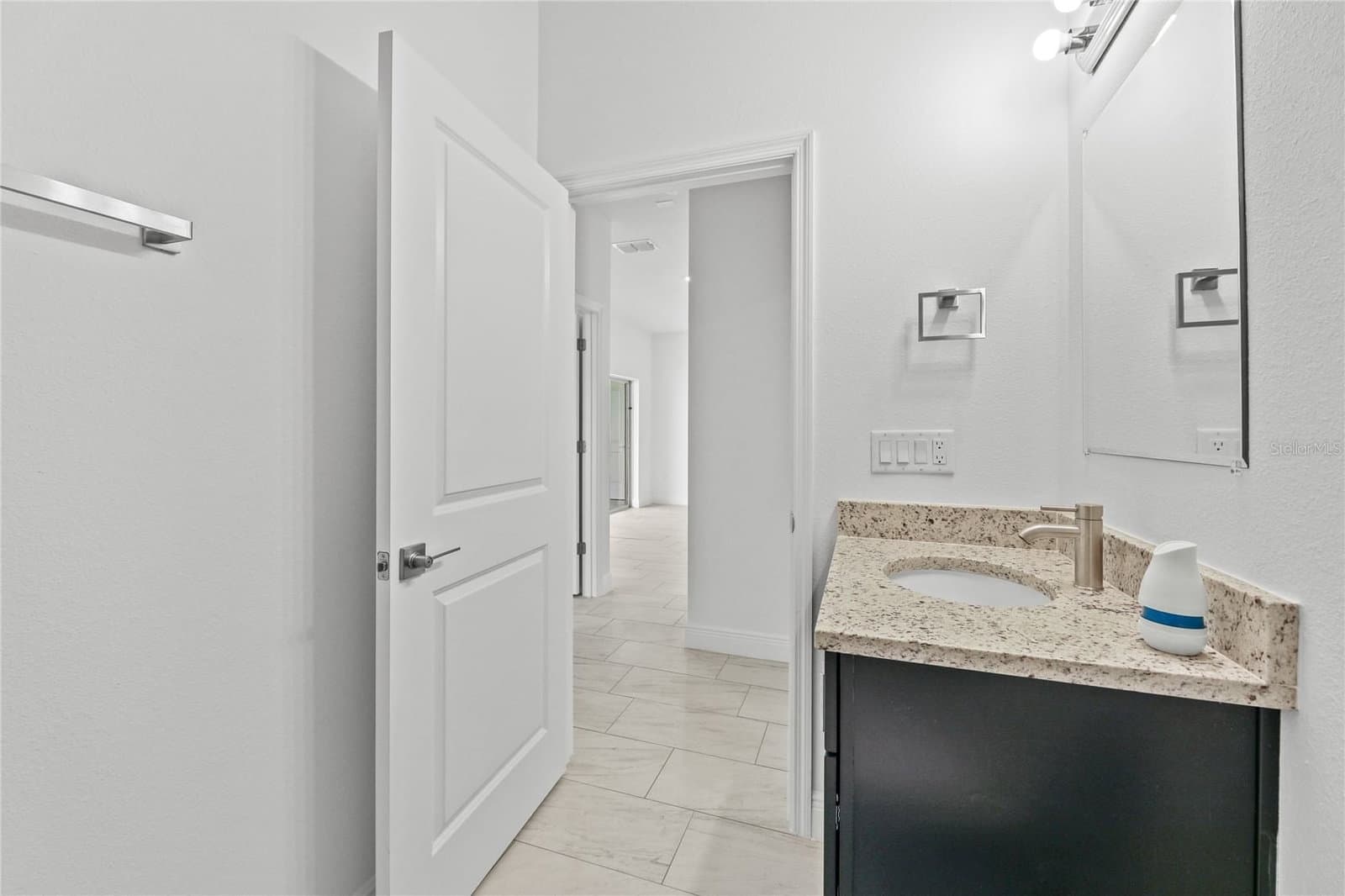 Photo 5 of 2681 161ST
