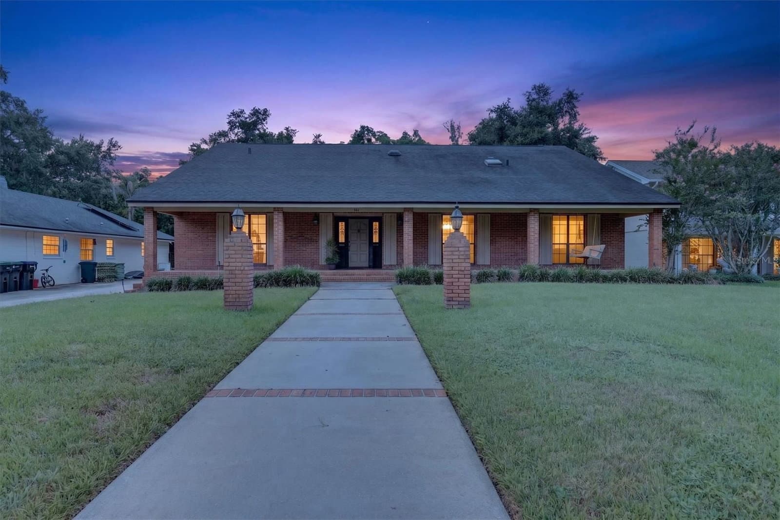 306 OAK ESTATES