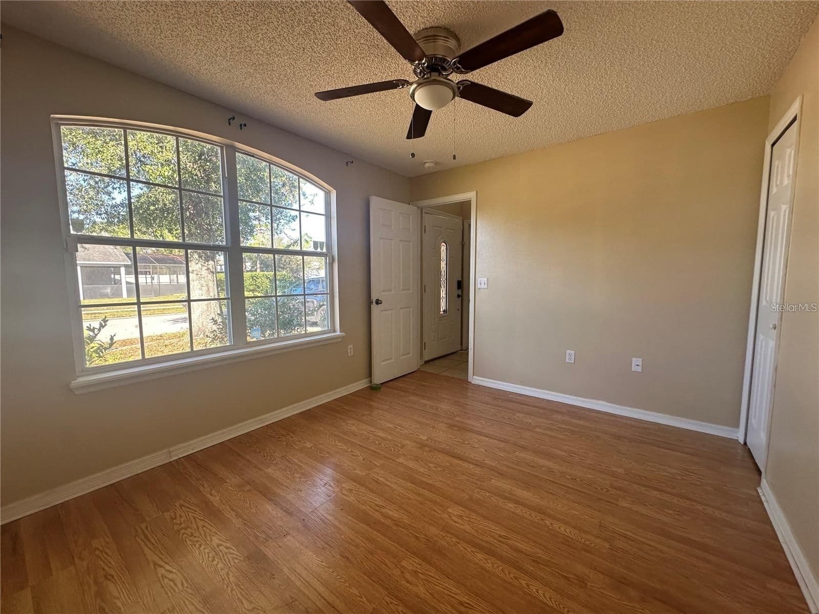 17432 WOODCREST