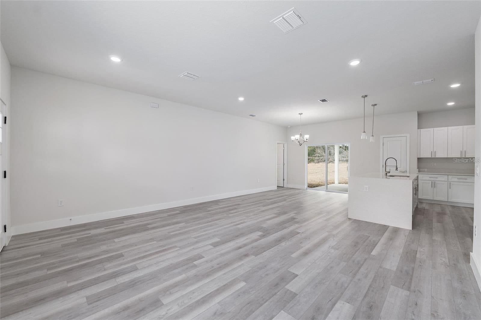 Photo 5 of 16291 44TH