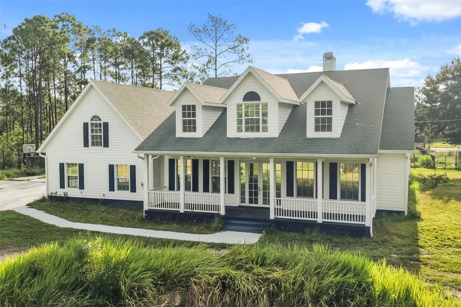 3267 BANCROFT
