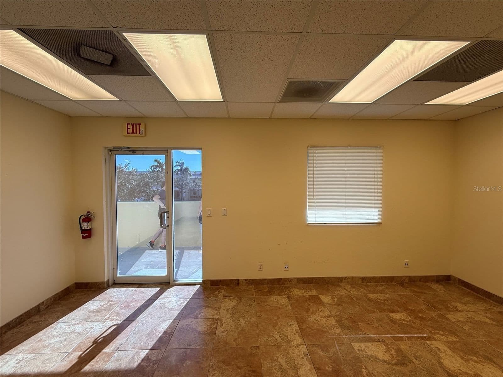 2755 VISTA, West Palm Beach, FL
