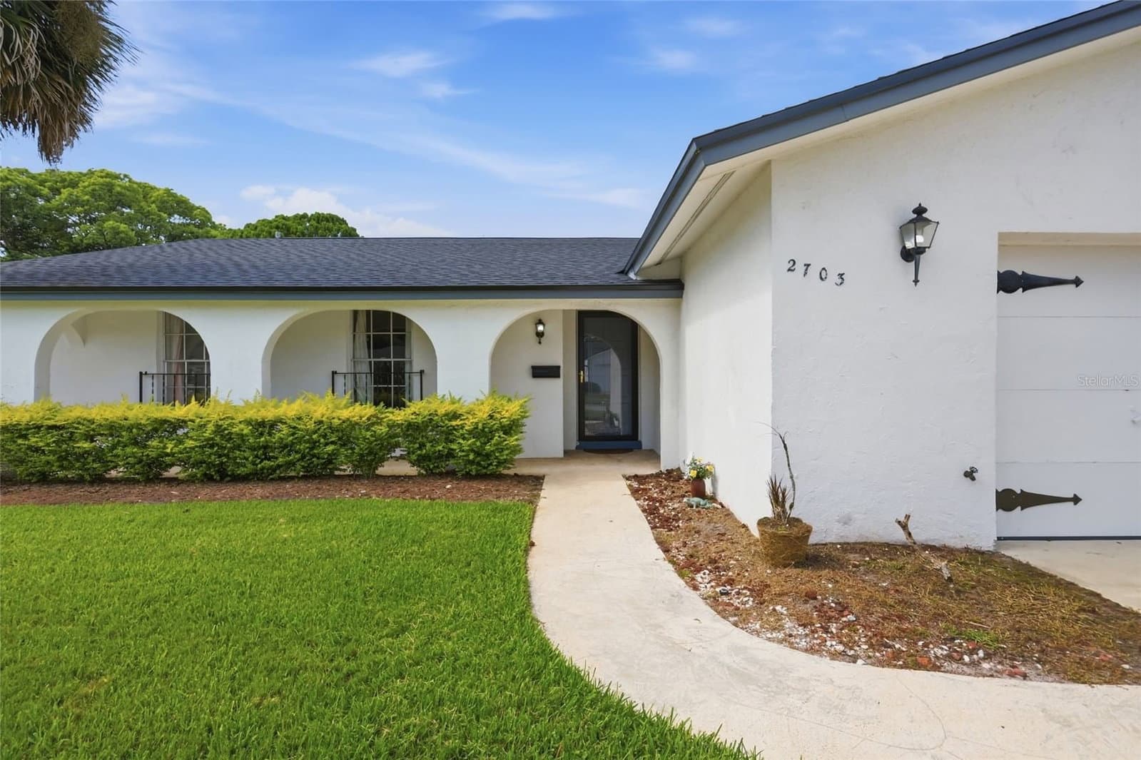 2703 TIERRA