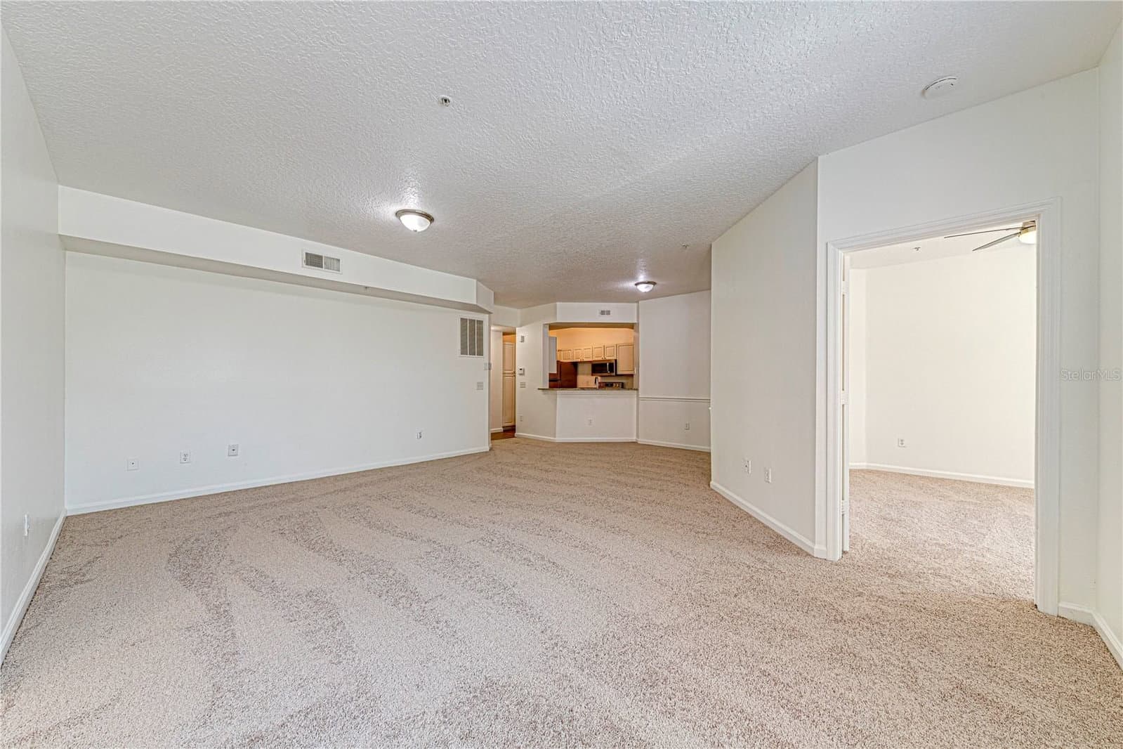 Photo 5 of 5500 METROWEST