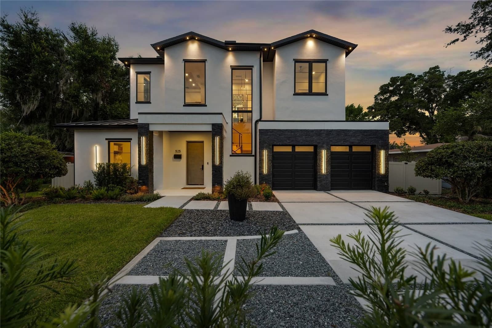 525 LAKEMONT