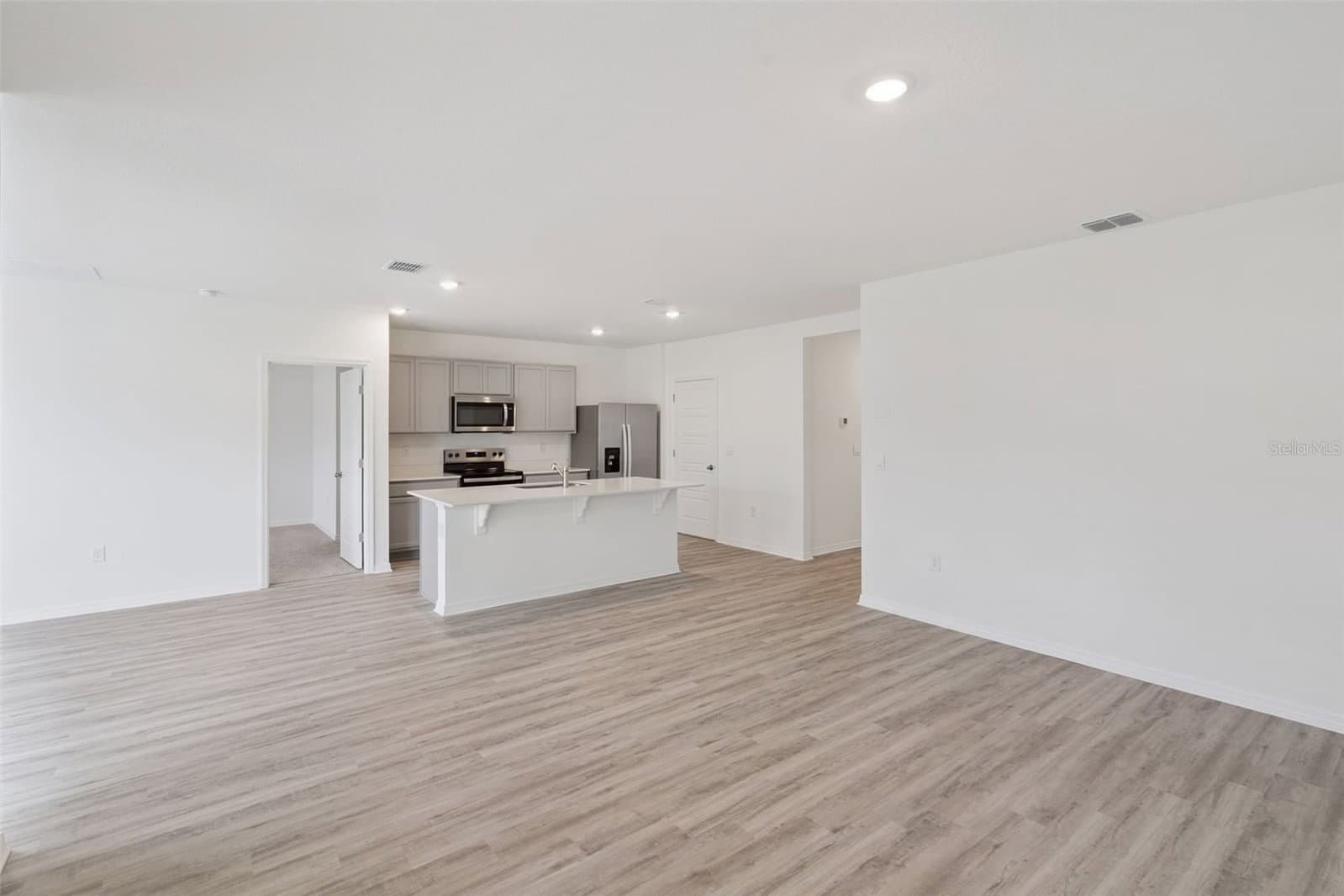 4254 LESTER