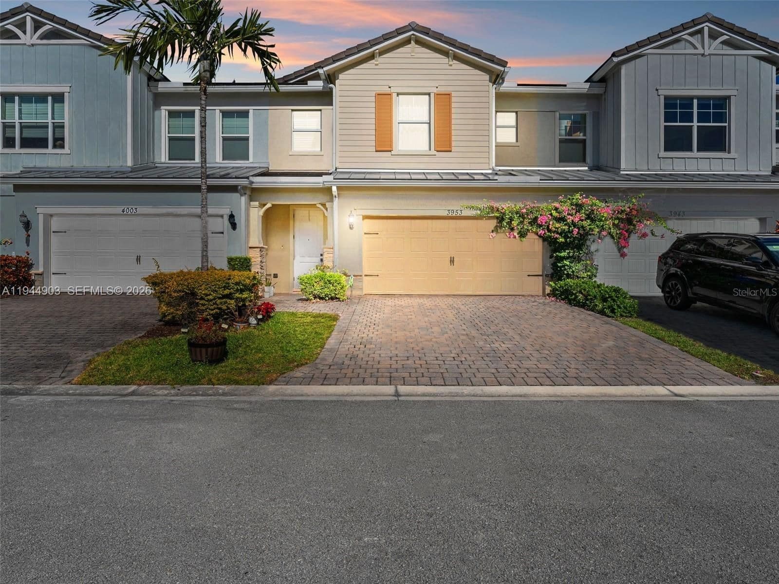 3953 BLACK OLIVE, Hollywood, FL