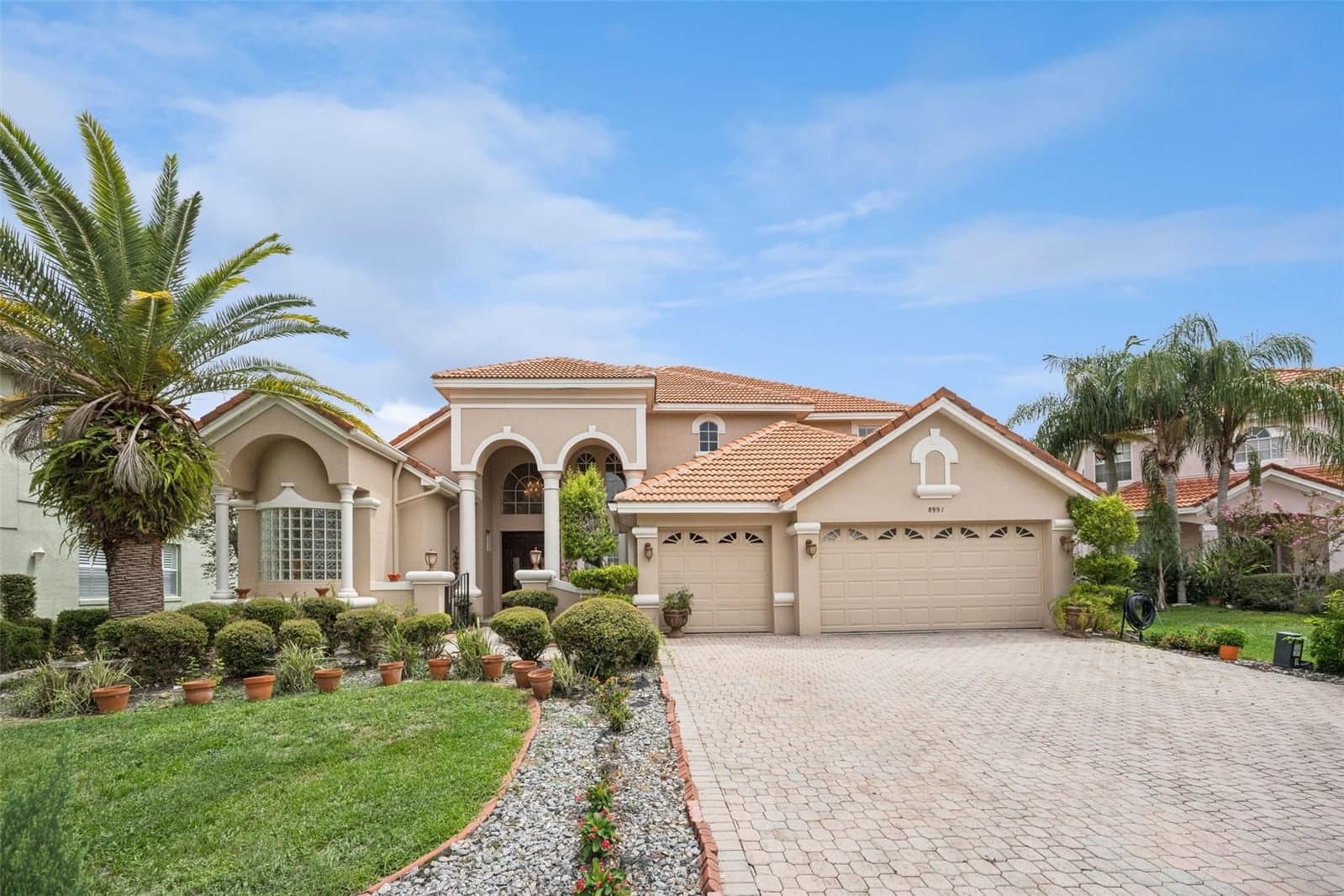 8991 HERITAGE BAY