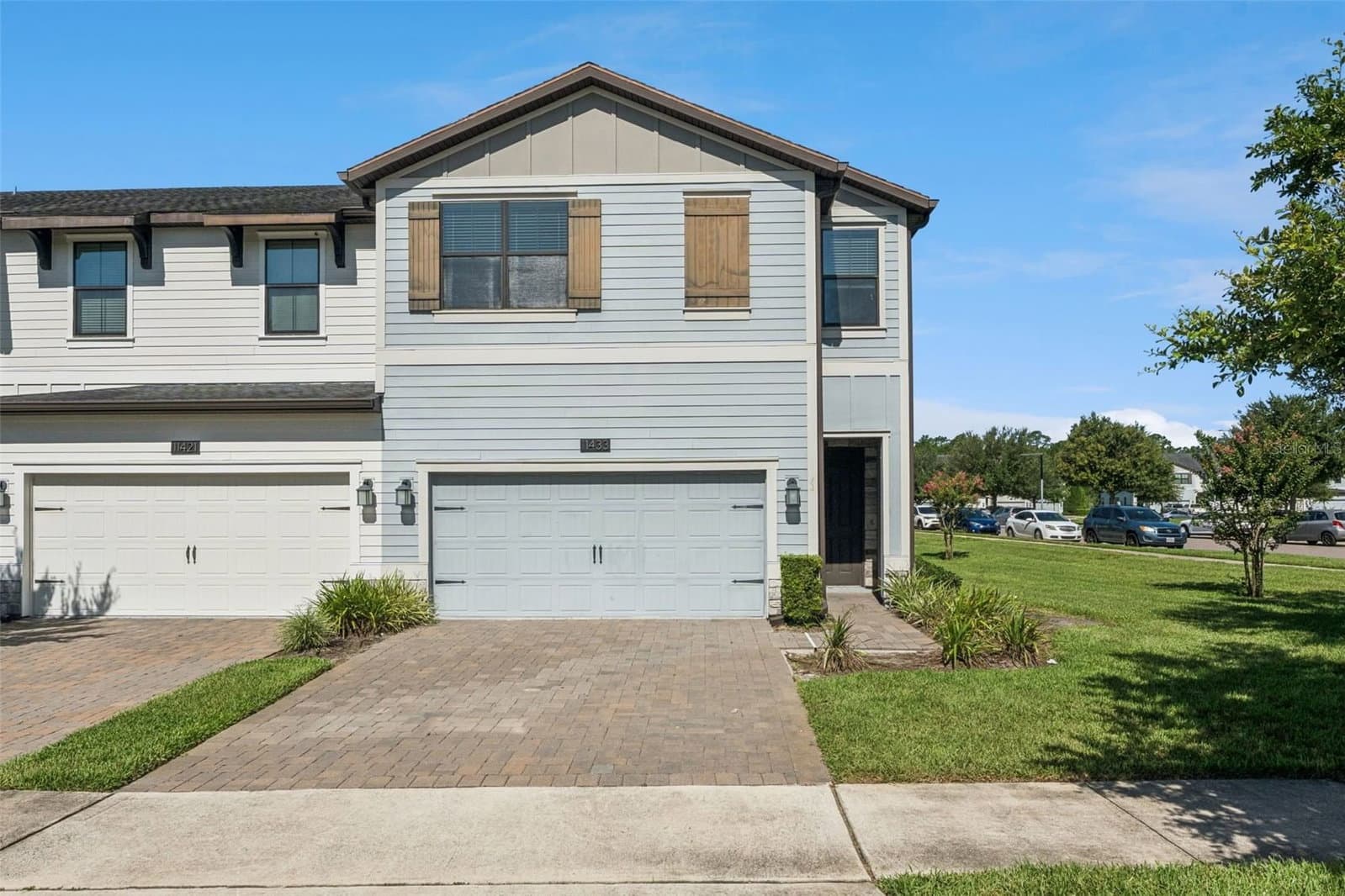 11433 WHISTLING PINE