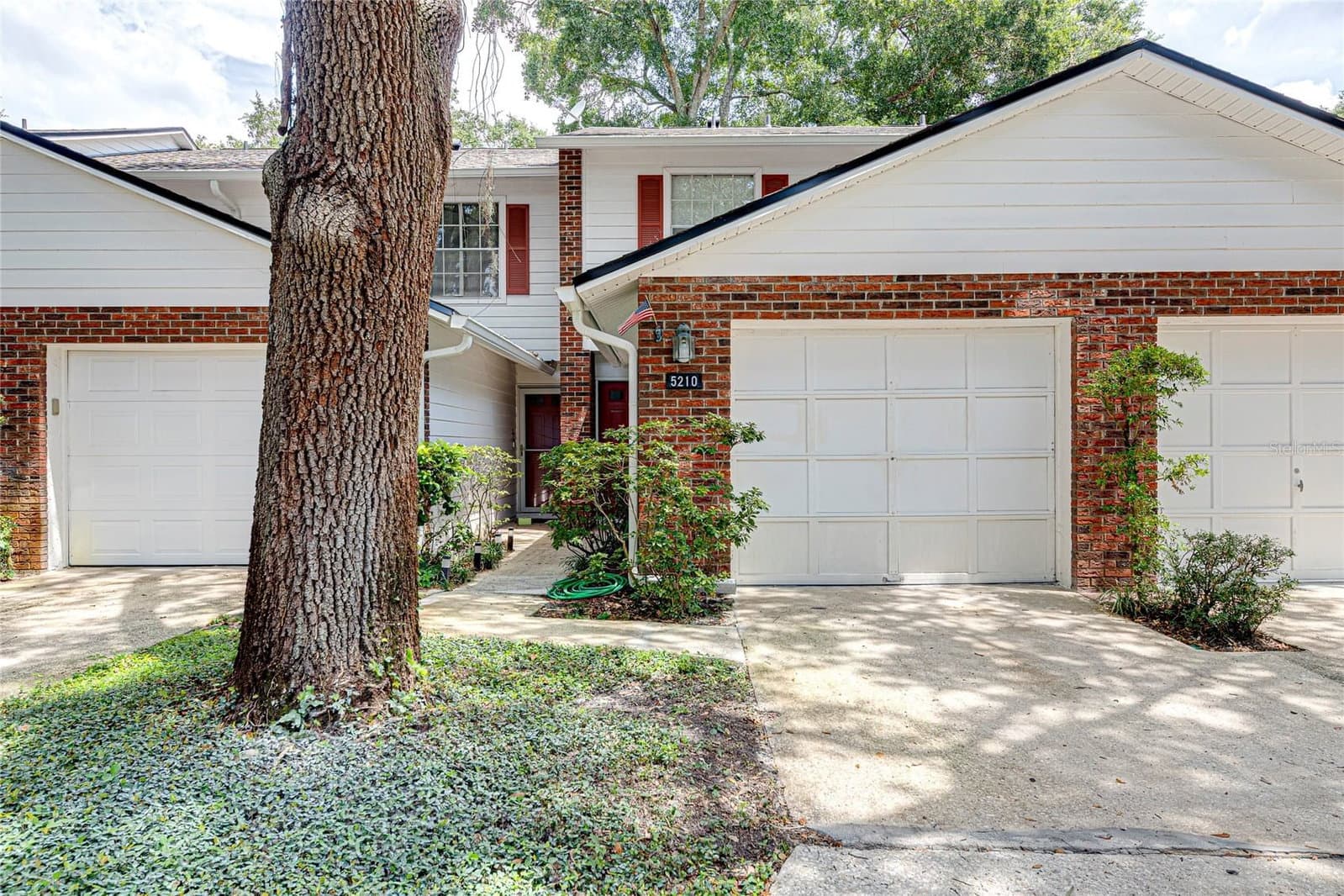 5210 LAZY OAKS