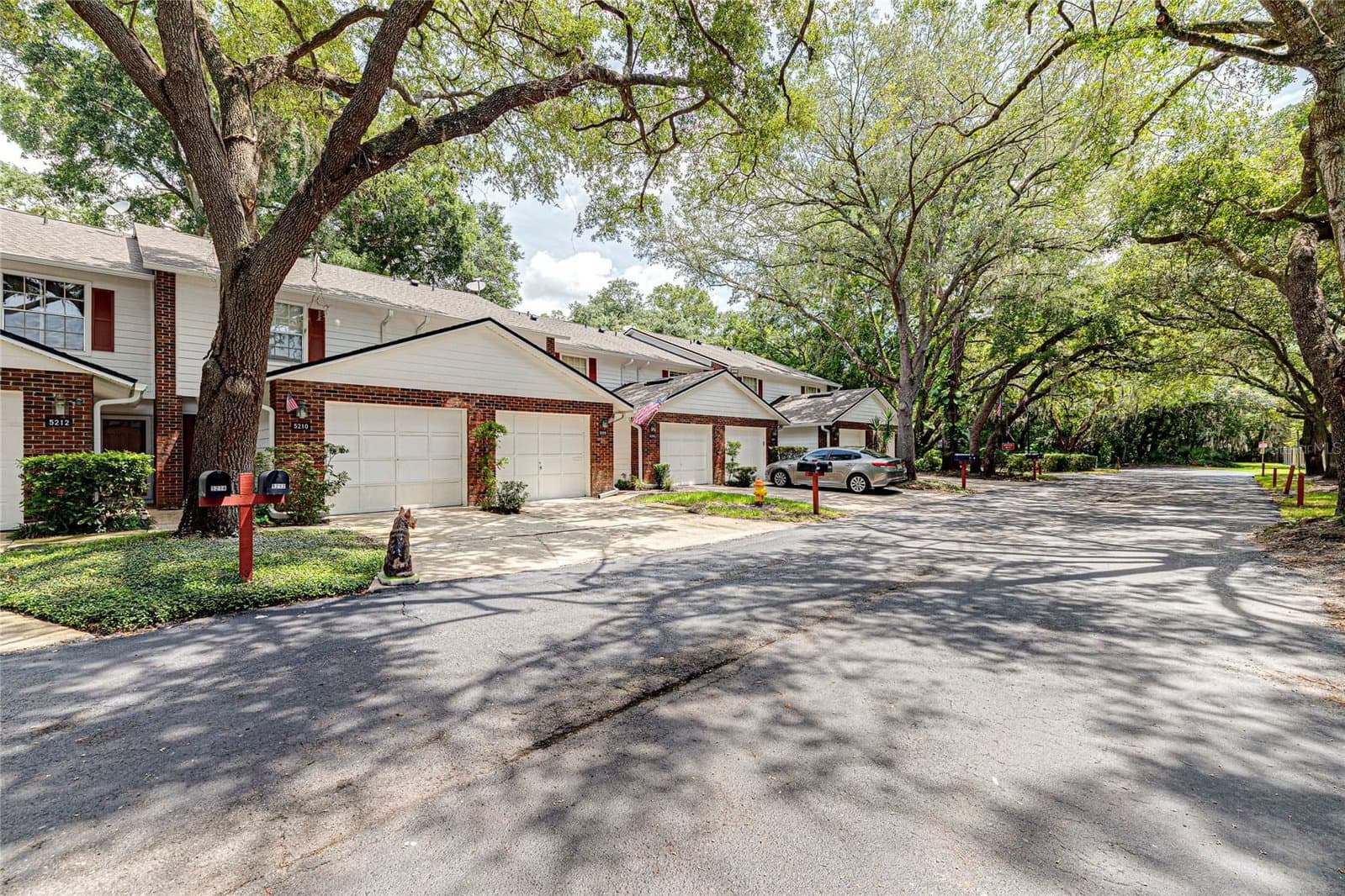 5210 LAZY OAKS
