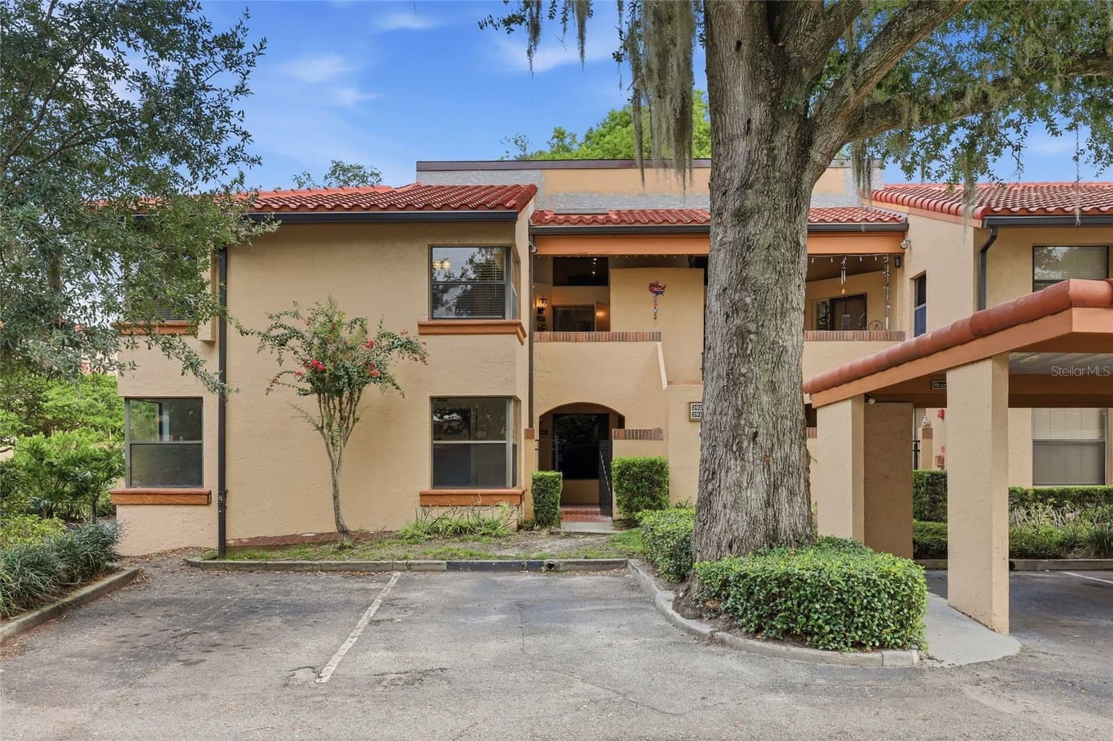 2922 LAKE PINELOCH