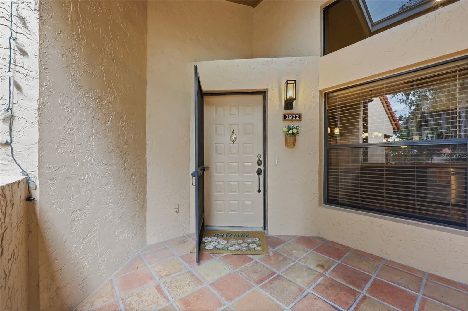 2922 LAKE PINELOCH