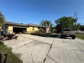 1221 PERKINS
