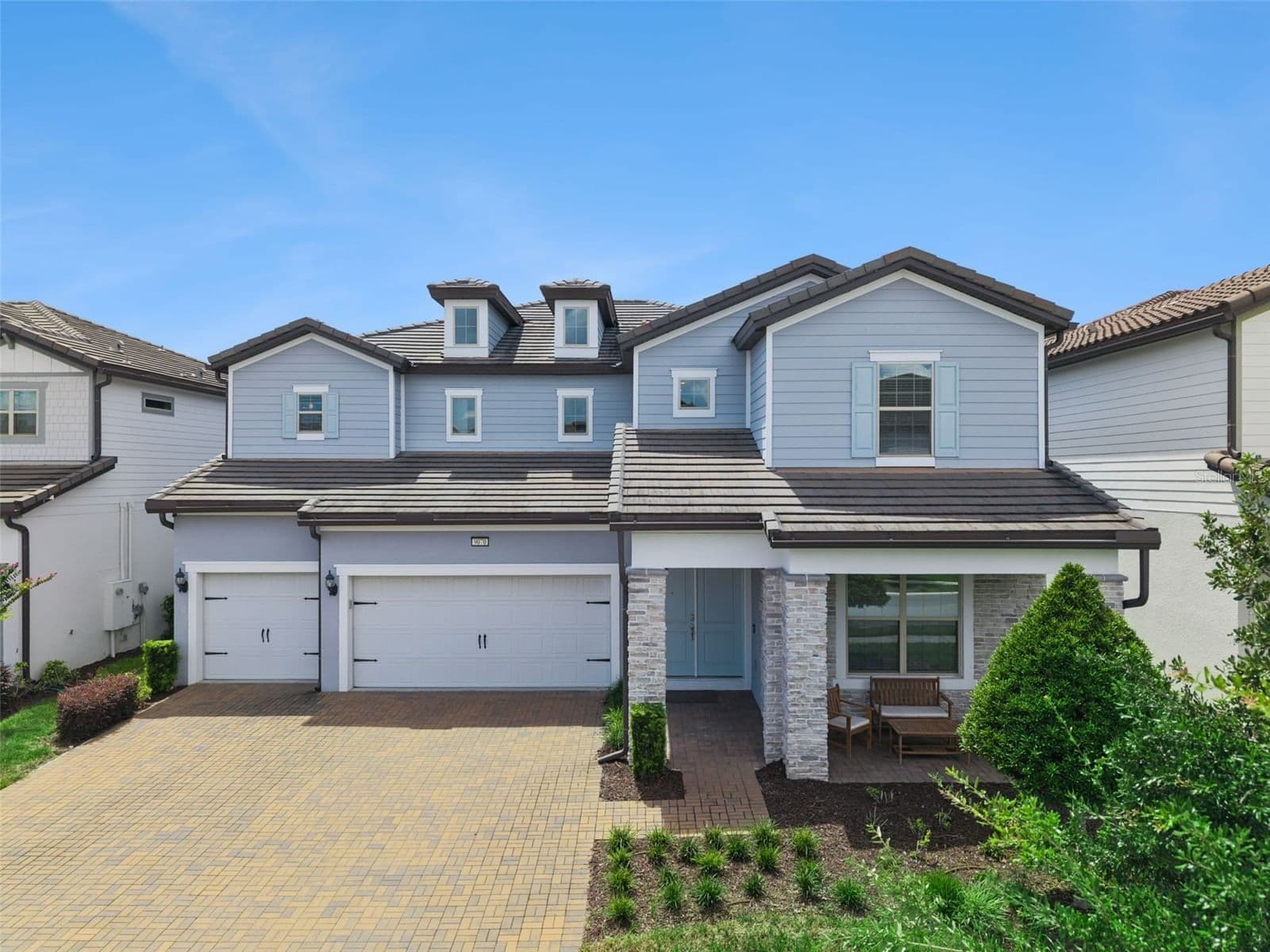 9070 WOODLAND FOREST