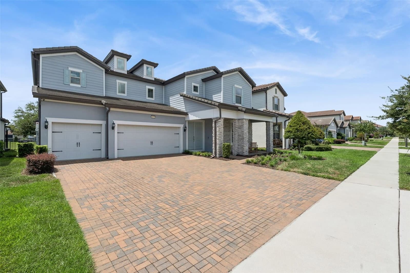 9070 WOODLAND FOREST