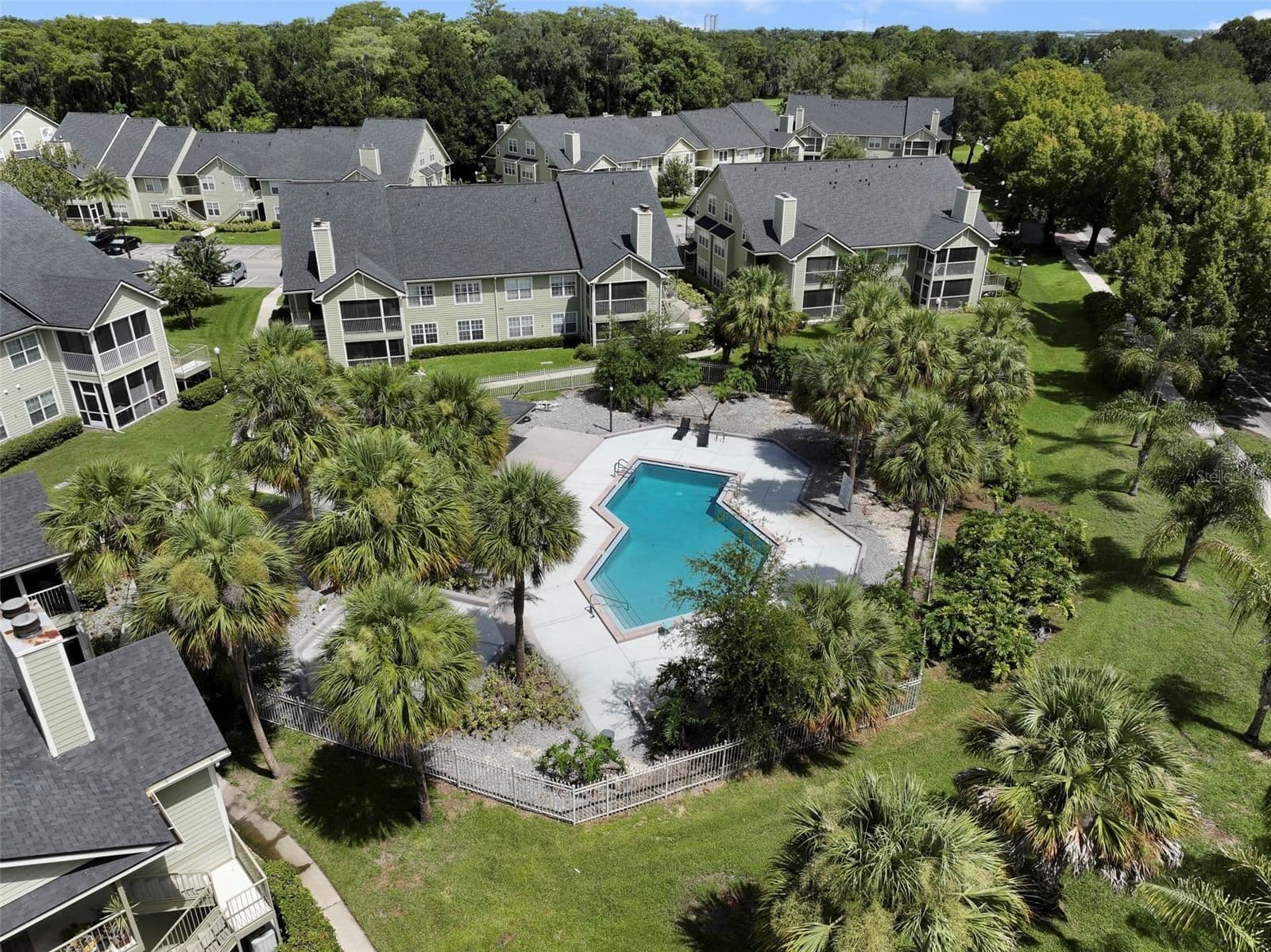 Photo 5 of 3721 LAKE ORLANDO