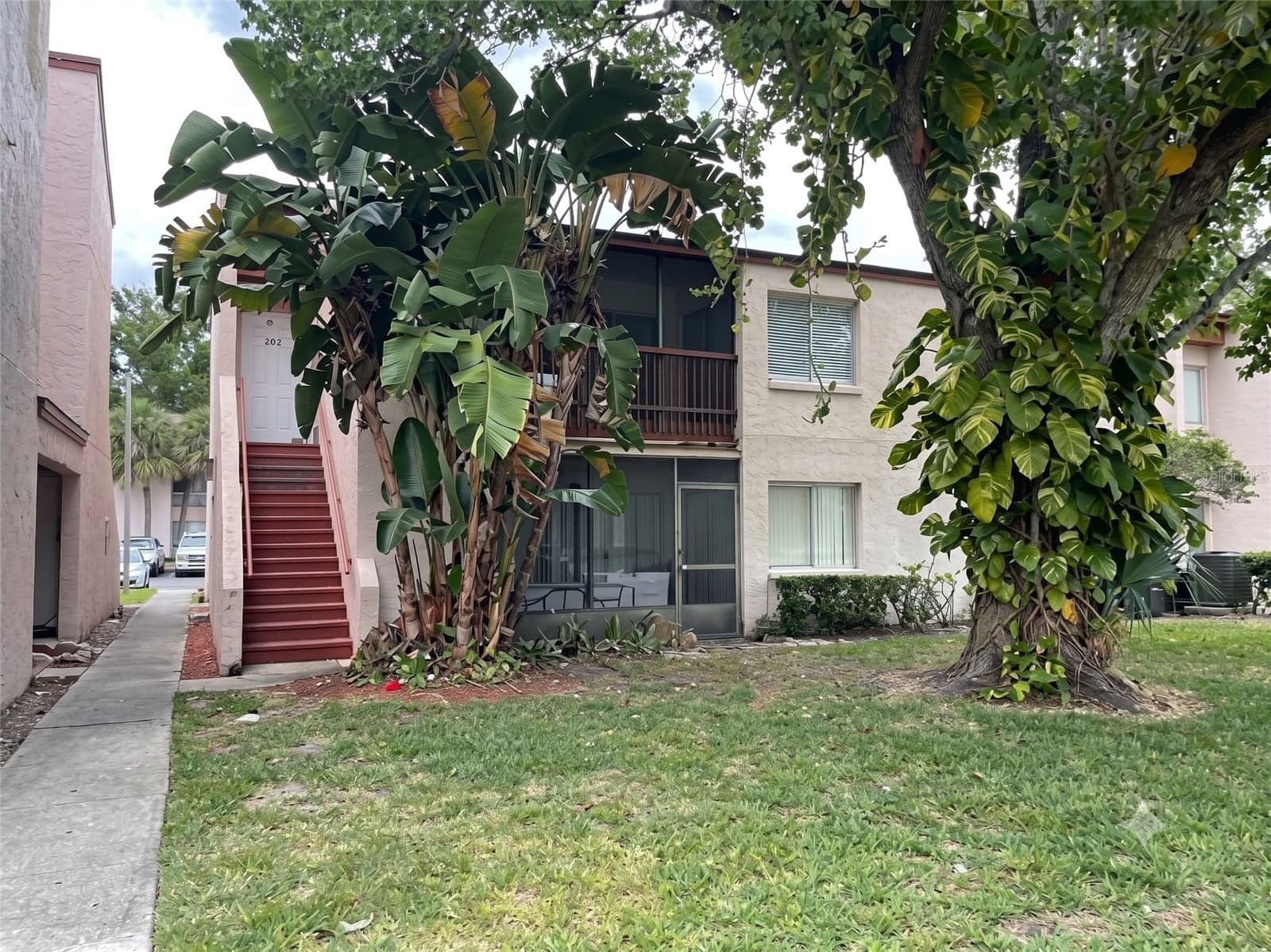 4322 LAKEWAY