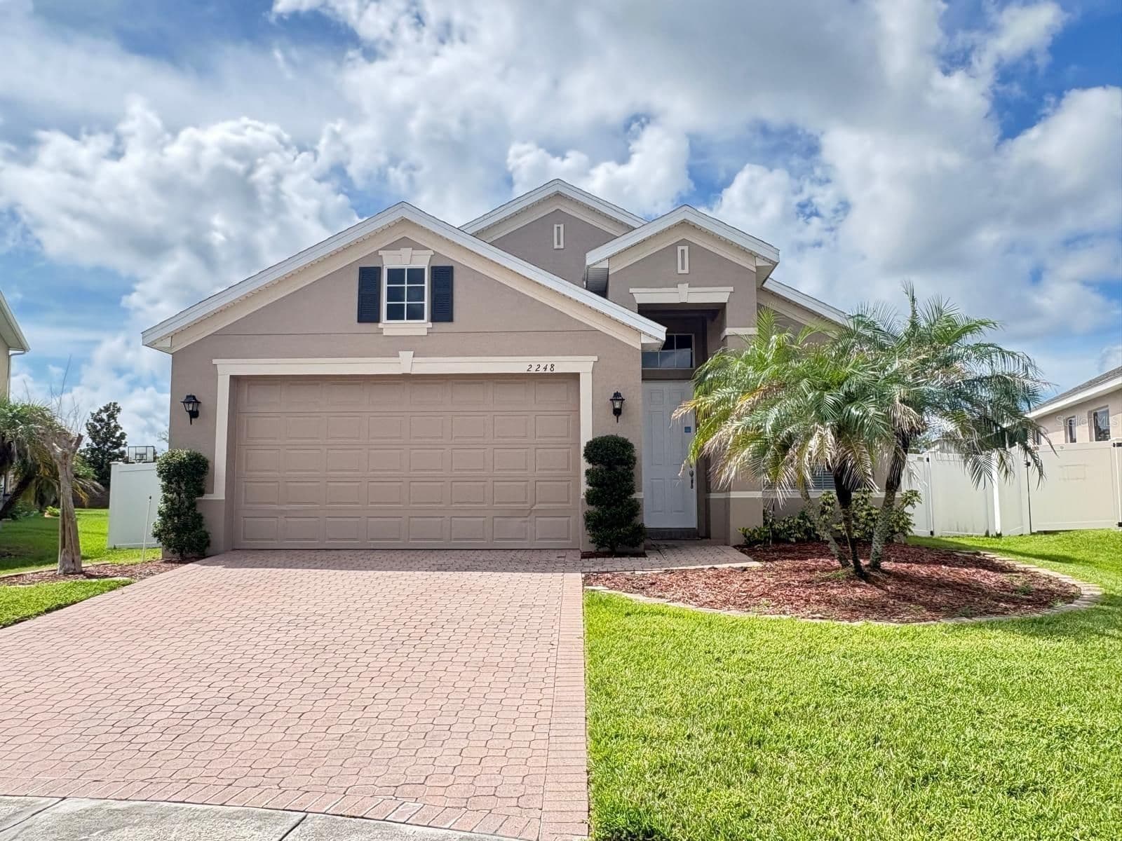 2248 STONE LAKE