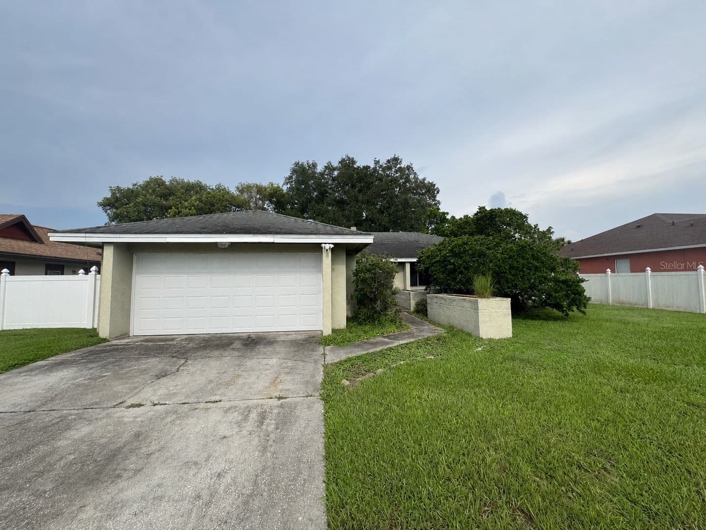 2419 AMBERLY