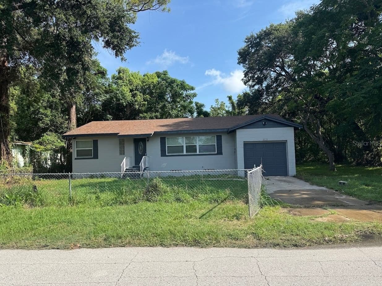 2125 CARLTON