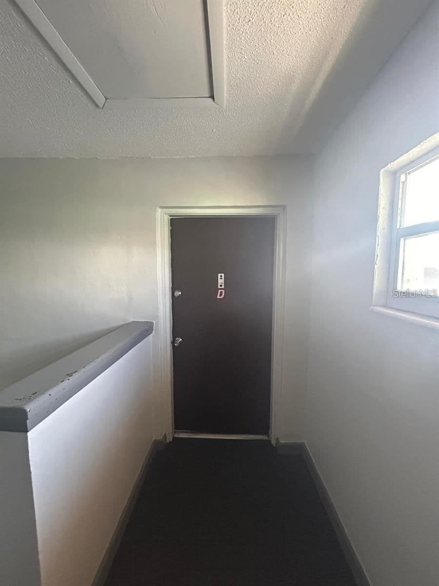 1627 OAK RIDGE