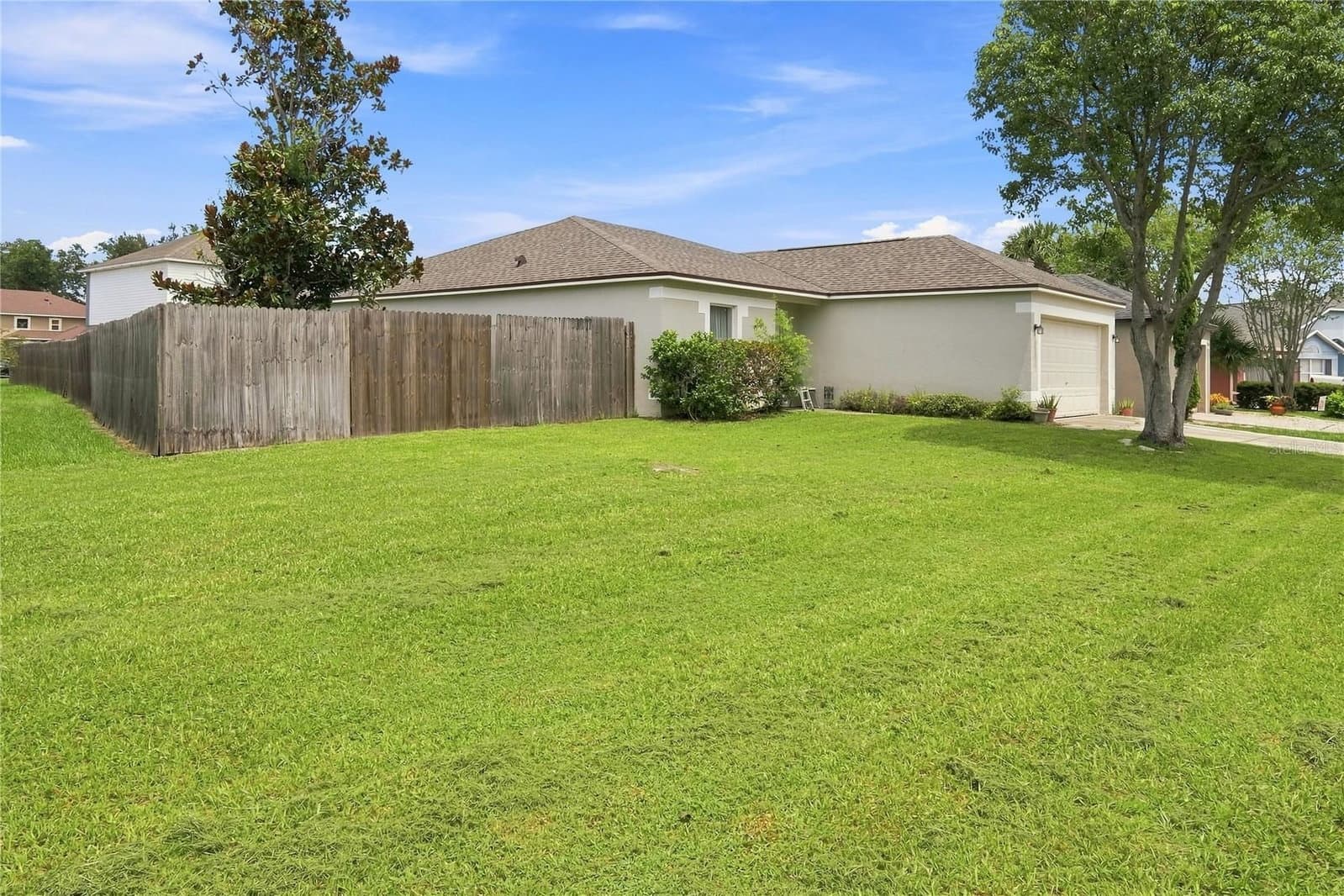 4243 MENDENWOOD